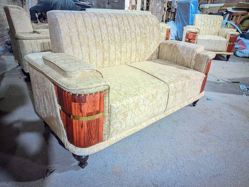 Custom Sofa Maker | High Quality & Affordable Sofas & Accent Chairs 12
