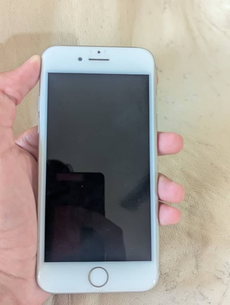 Apple iPhone 7 4