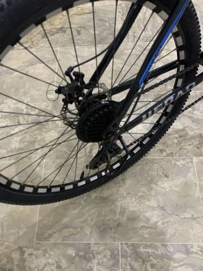 Mountain bike only 2 months use hay