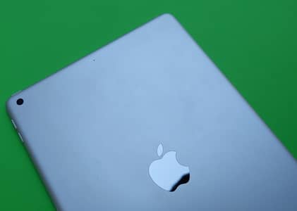 Apple iPad | GENERATION-9 | MINT! | FACTORY UNLOCK |  H-99% | OS-26.4