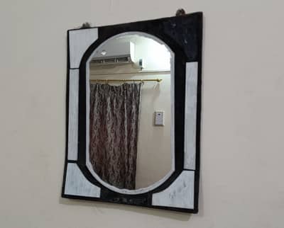 Wall mirror