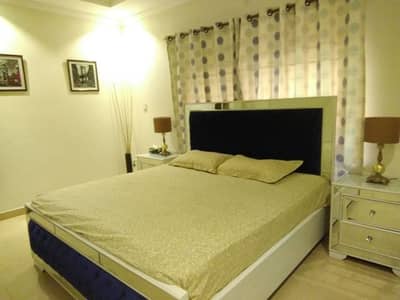 Par Day and short Time One and Two BeD Room appaertment Available Bahria Town Phase 4 and 6 Empire Heights 2 family apartment any time available