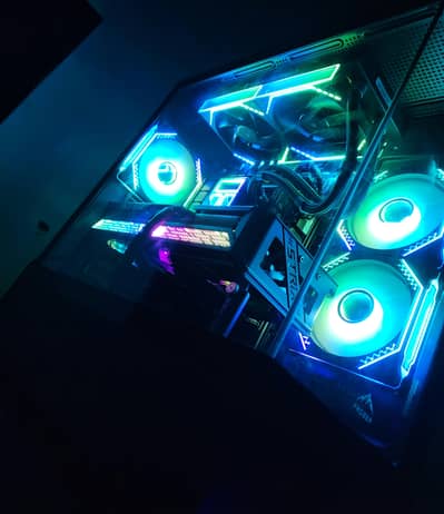 RYZEN 7 7700 with Rtx 5070Ti