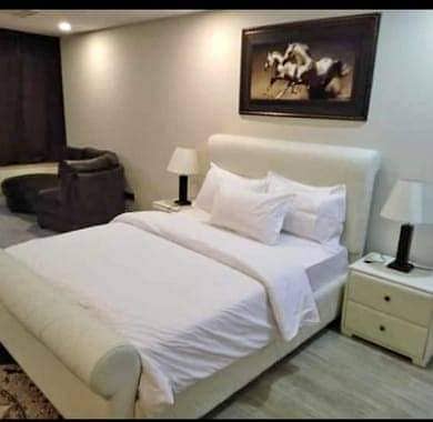 Par Day and short Time One and Two BeD Room appaertment Available Bahria Town Phase 4 and 6 Empire Heights 2 family apartment any time available