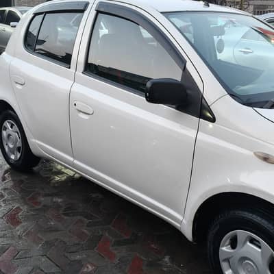 Vitz for sale