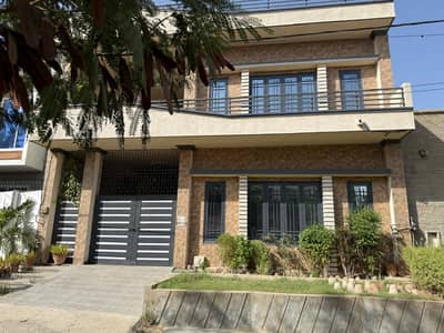 240sqyrd Outclass Construction Owner Built House For Sale In Prime Sector In Front Of 400sqyrd Facing