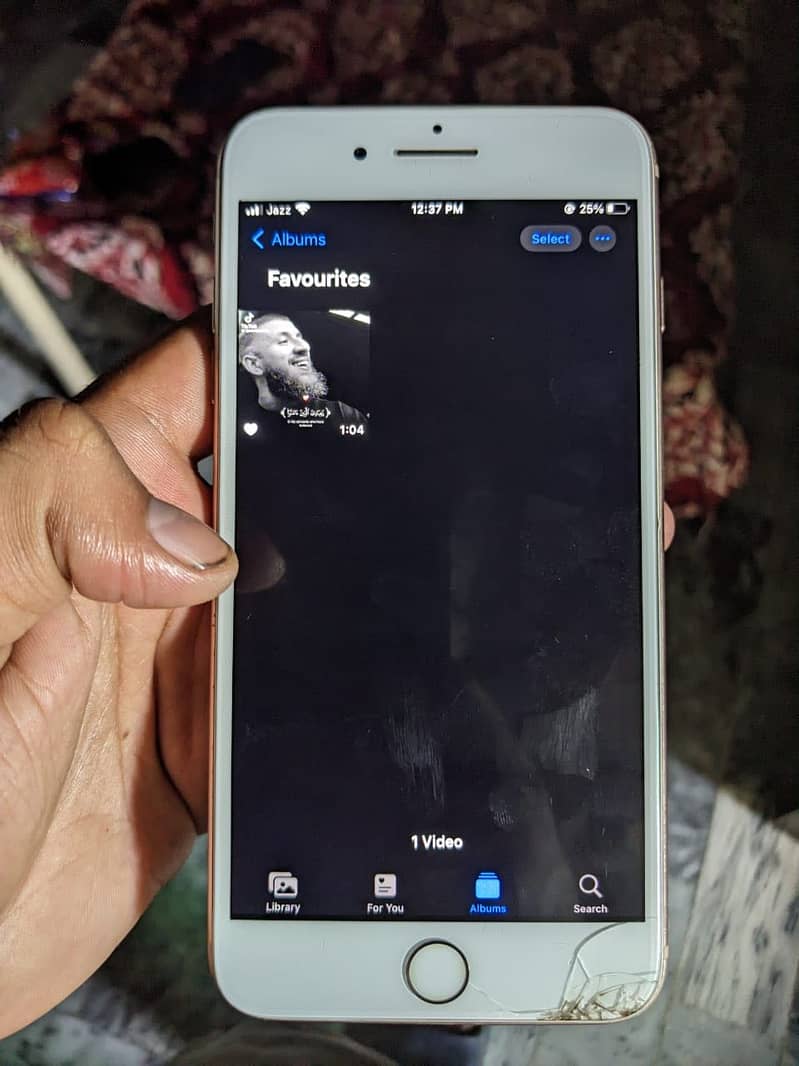 Apple iPhone 8 Plus 6