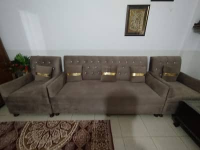 5 seater wooden sofa set in good condition