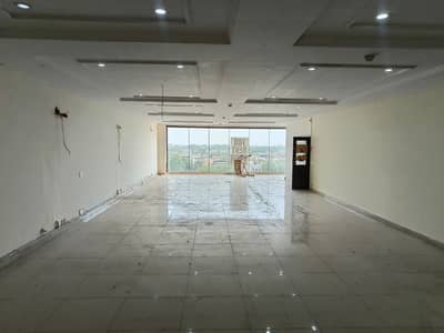 8 Marla 4th Floor office for Rent in DHA phase 5 Block B - Elevator & spacious parking