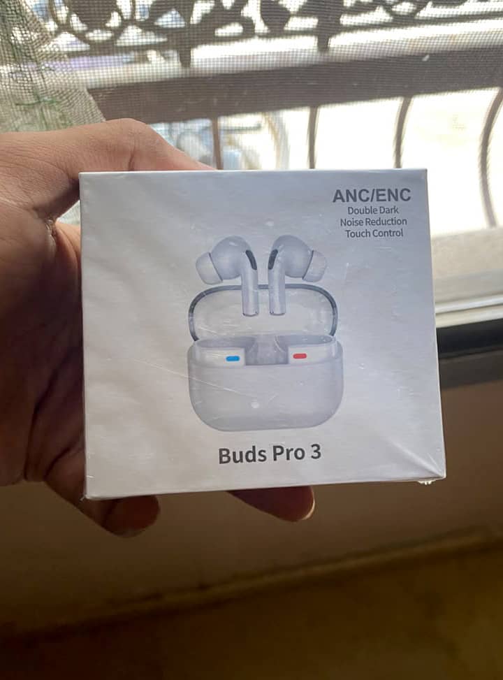 Earbuds 0