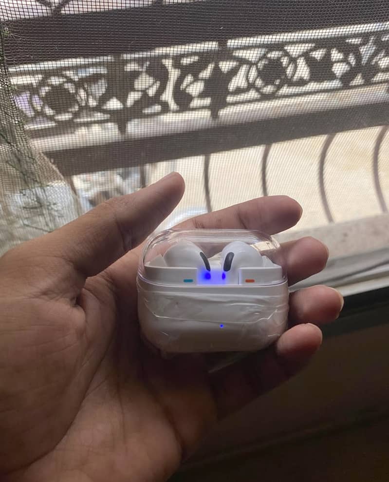 Earbuds 4