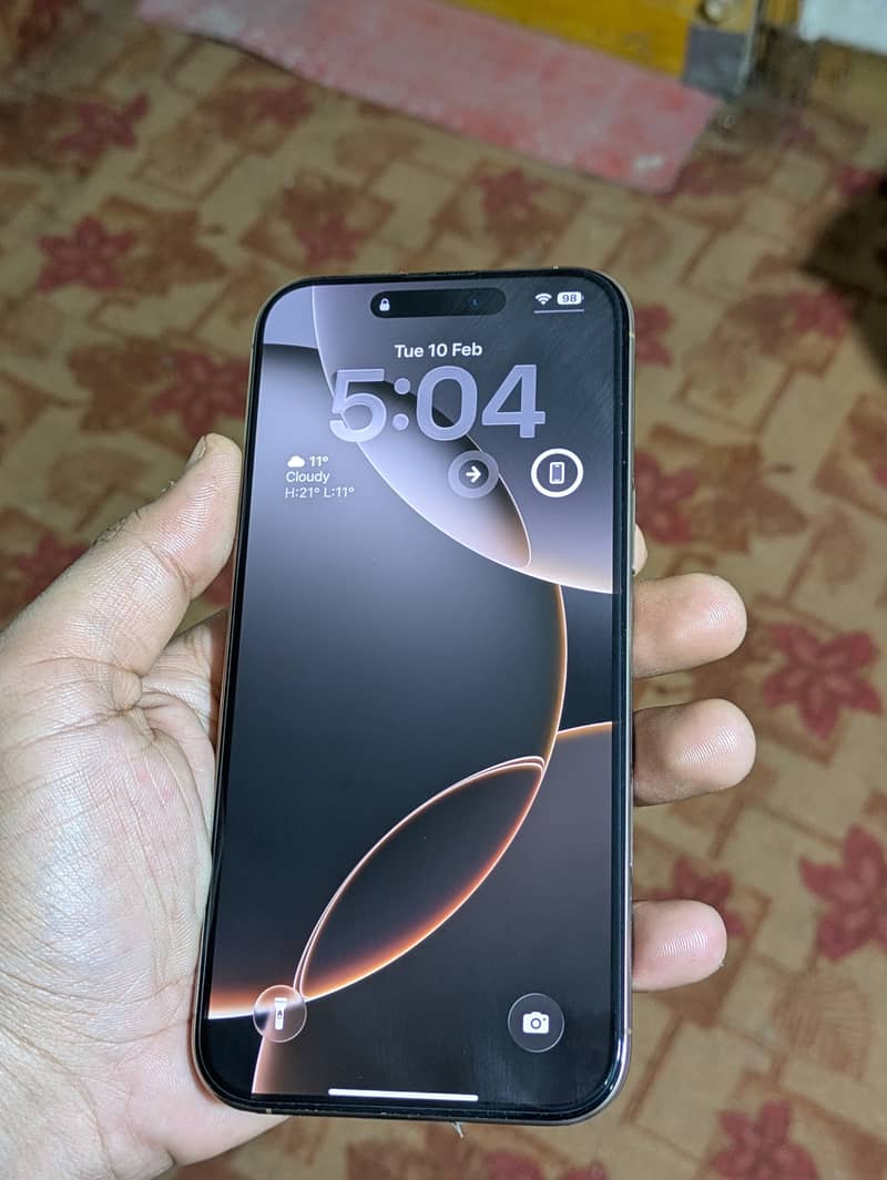 Apple iPhone 16 Pro Max 5