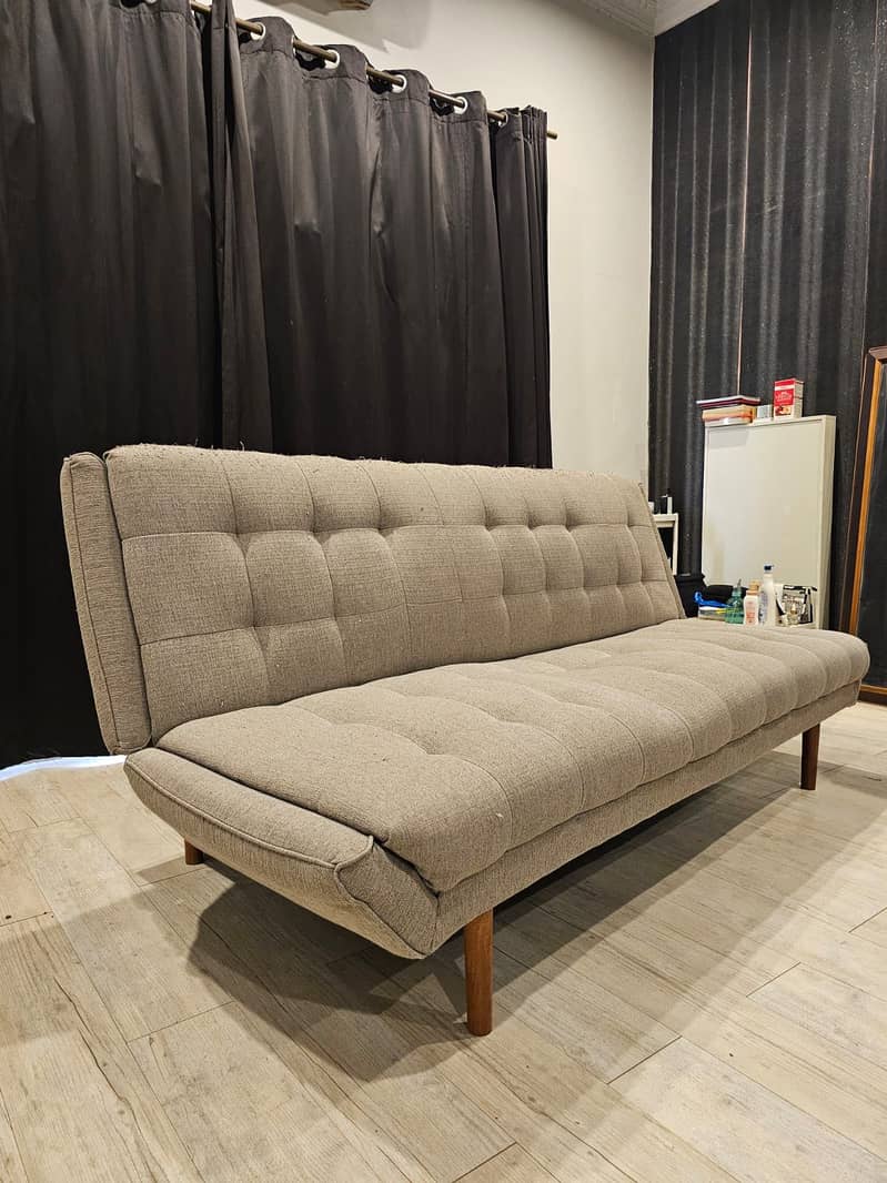 Sofa cumbed 0