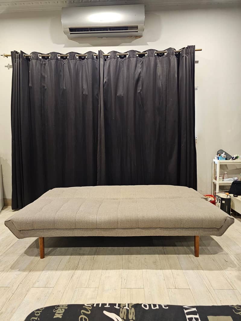Sofa cumbed 2
