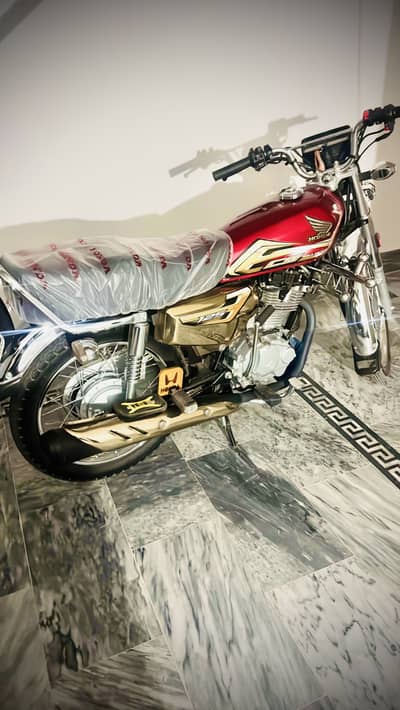 Honda 125 gold edition new bike 03060012722