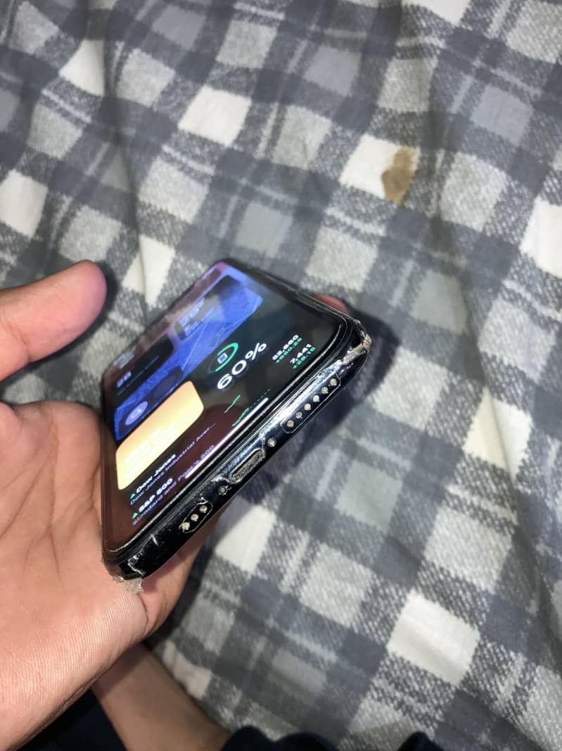 Apple iPhone XS 4