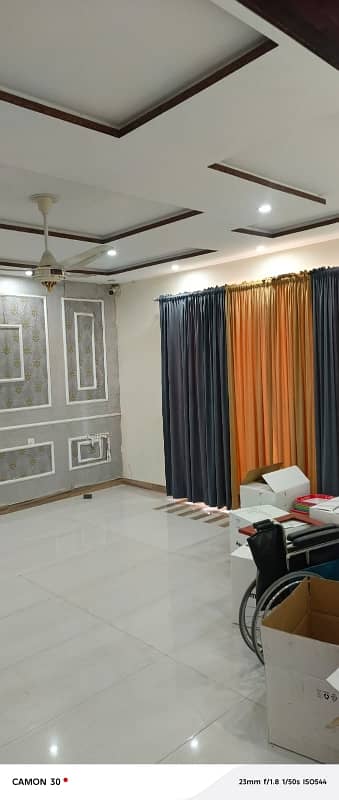 1KANAL FULL INDEPENDENT HOUSE WITH 10KV SOLLAR AVAILABLE FOR RENT IN NFC PHASE 1 NEAR TO MILITARY ACCOUNT SOCIETY COLLEGE ROAD LAHORE