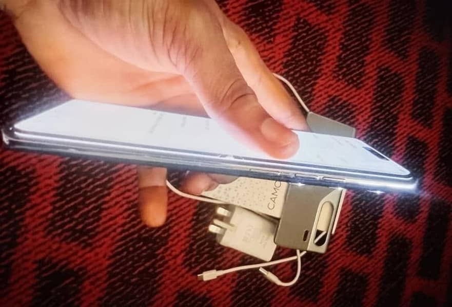 Tecno CAMON 40 Pro 2