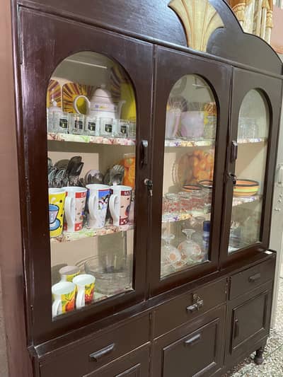 Selling cupboard and bed set and sofa set