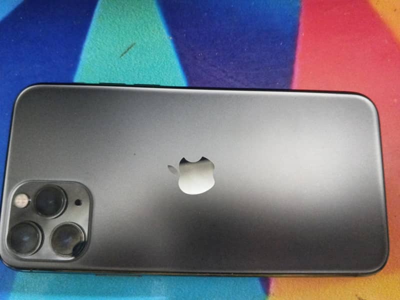 Apple iPhone 11 Pro 1