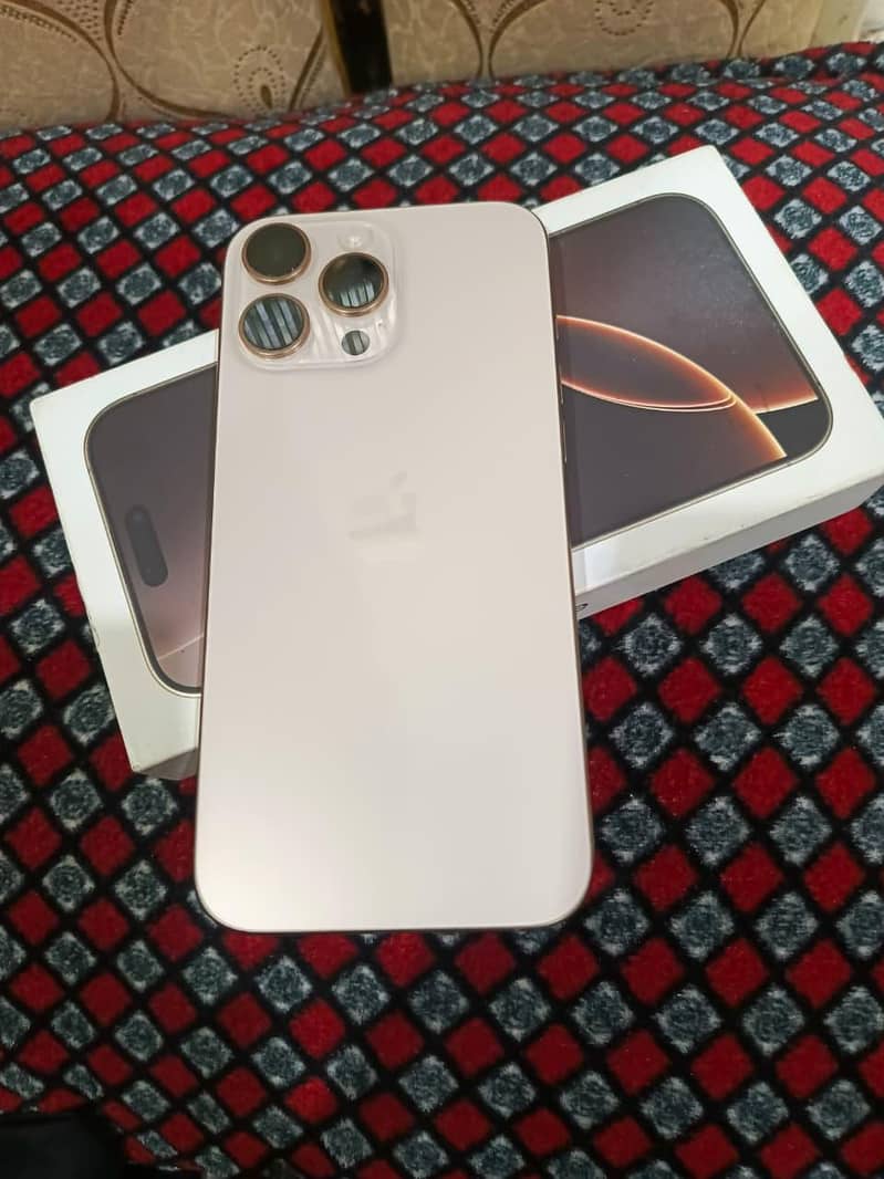 Apple iPhone 16 Pro Max 0