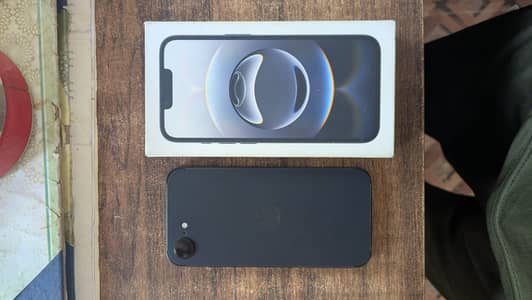Apple iPhone 16e