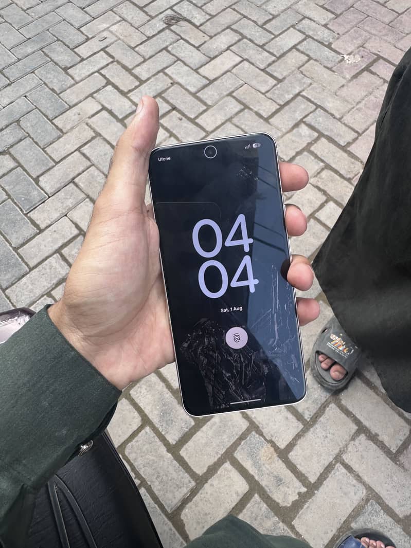 Google Pixel 8 6