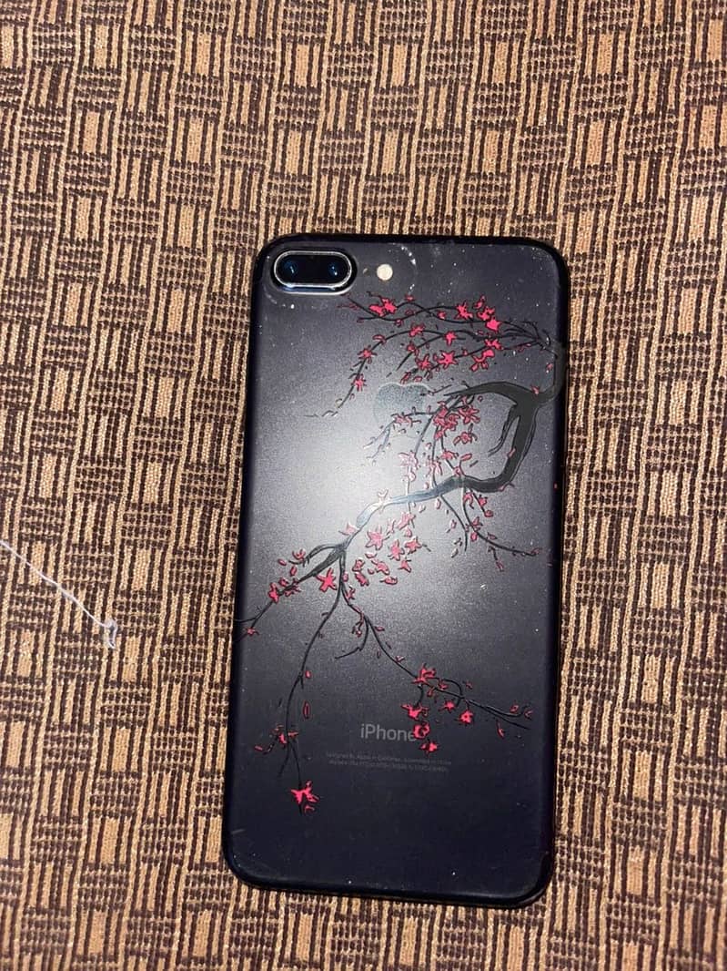 Apple iPhone 7 Plus 1