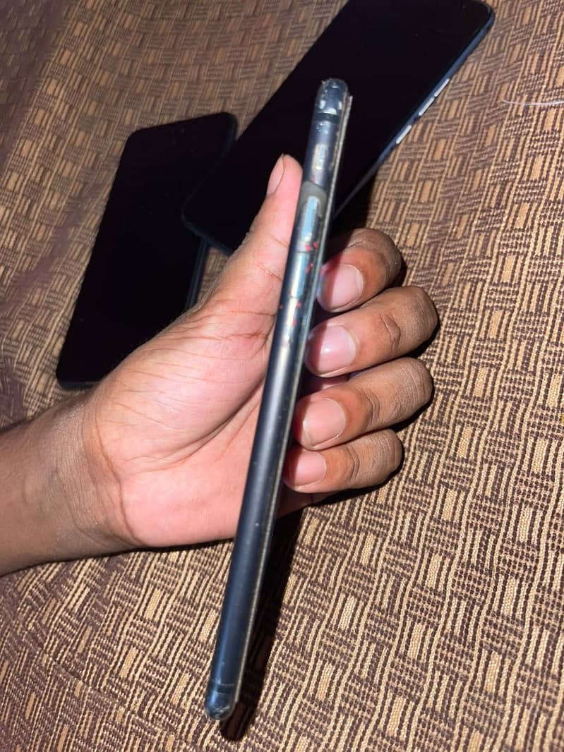 Apple iPhone 7 Plus 2