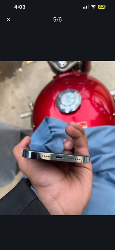 I phone 13 pro max waterpack