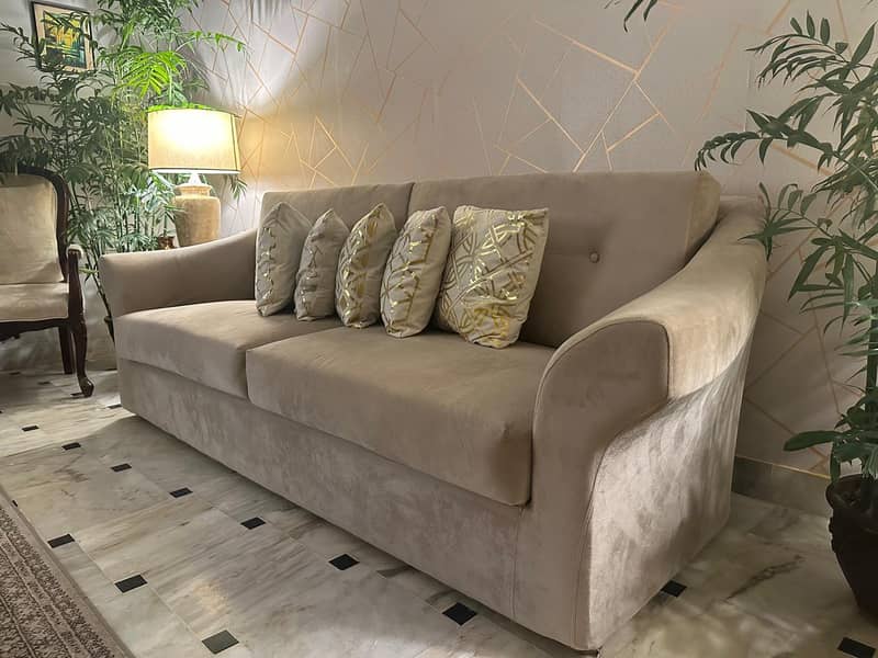 5 seater Sofa set 0