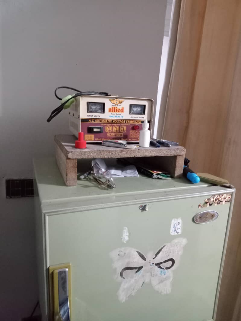 Medium Fridge Dawlance 1