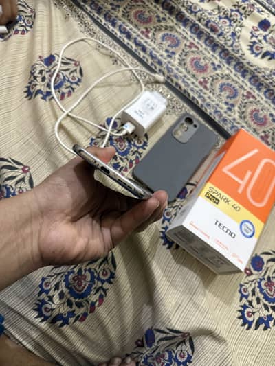 Tecno spark 40 pro plus 8+8/256 gb full box