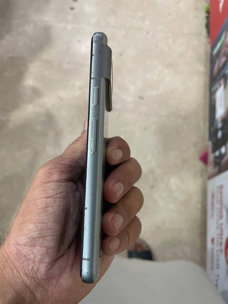 Google Pixel 8 3