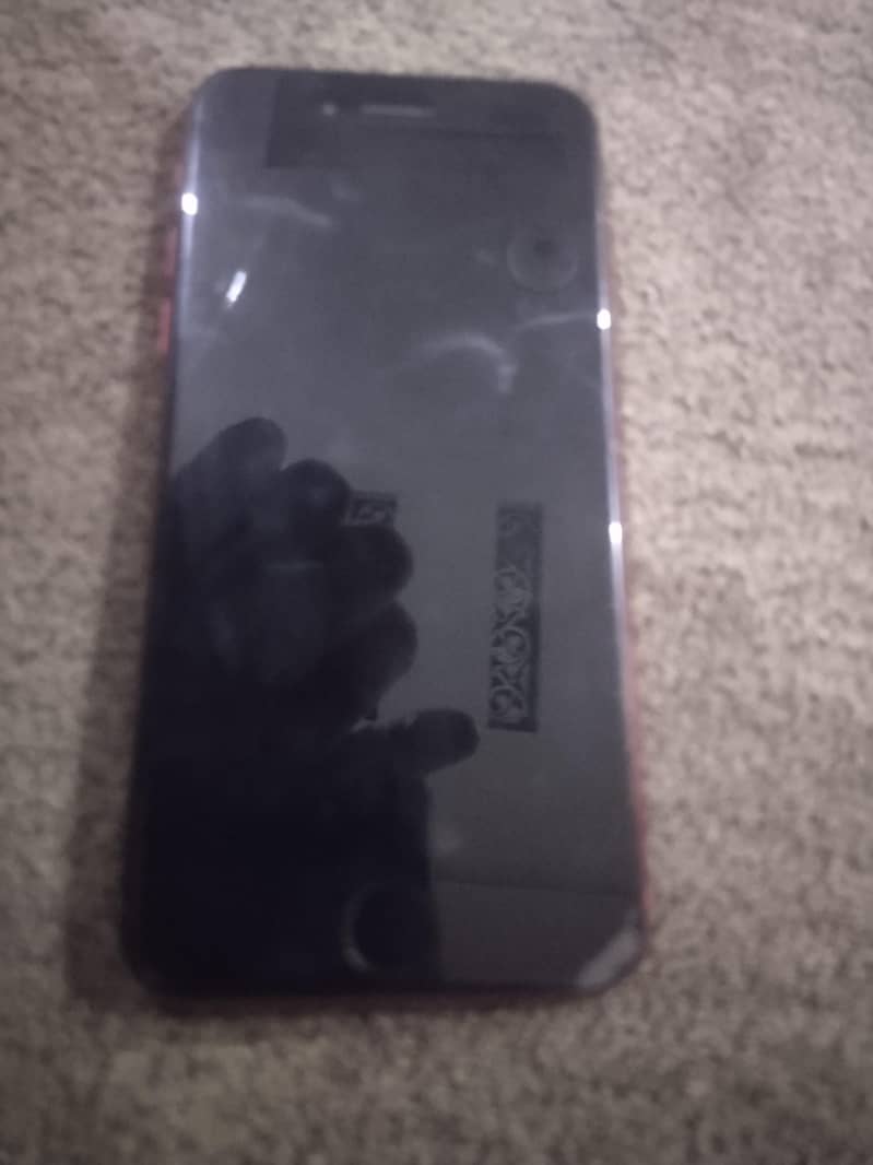 Apple iPhone 8 3