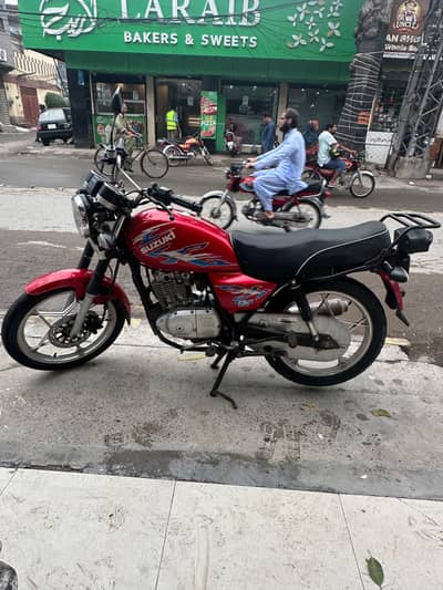 Suzuki GS 150