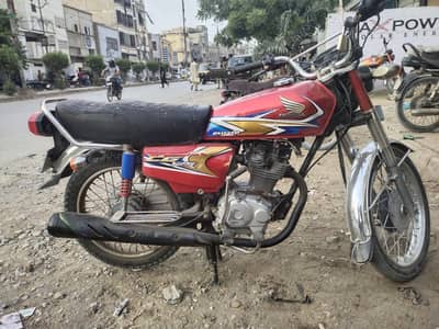 Honda 125 Karachi number 2020 model first owner genuine condition