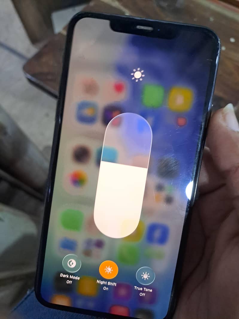 Apple iPhone 11 Pro Max 7