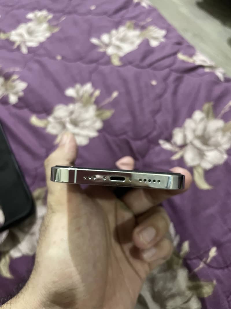 Apple iPhone 13 Pro 3