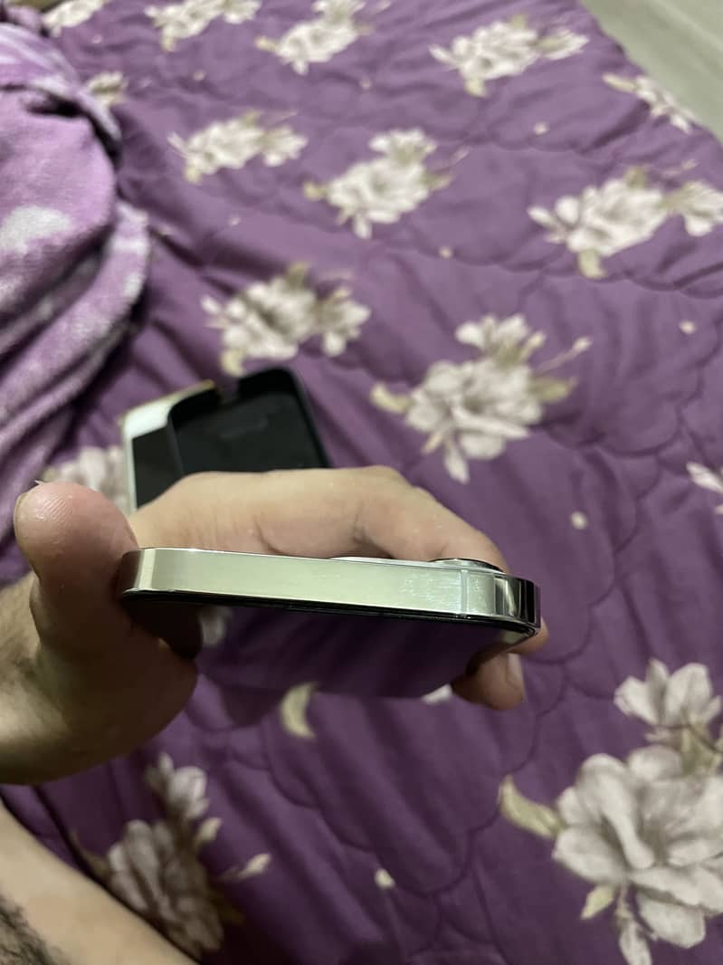 Apple iPhone 13 Pro 5