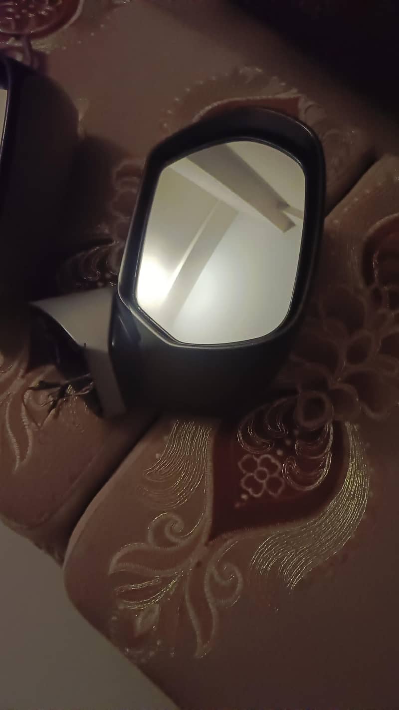 side mirror 0