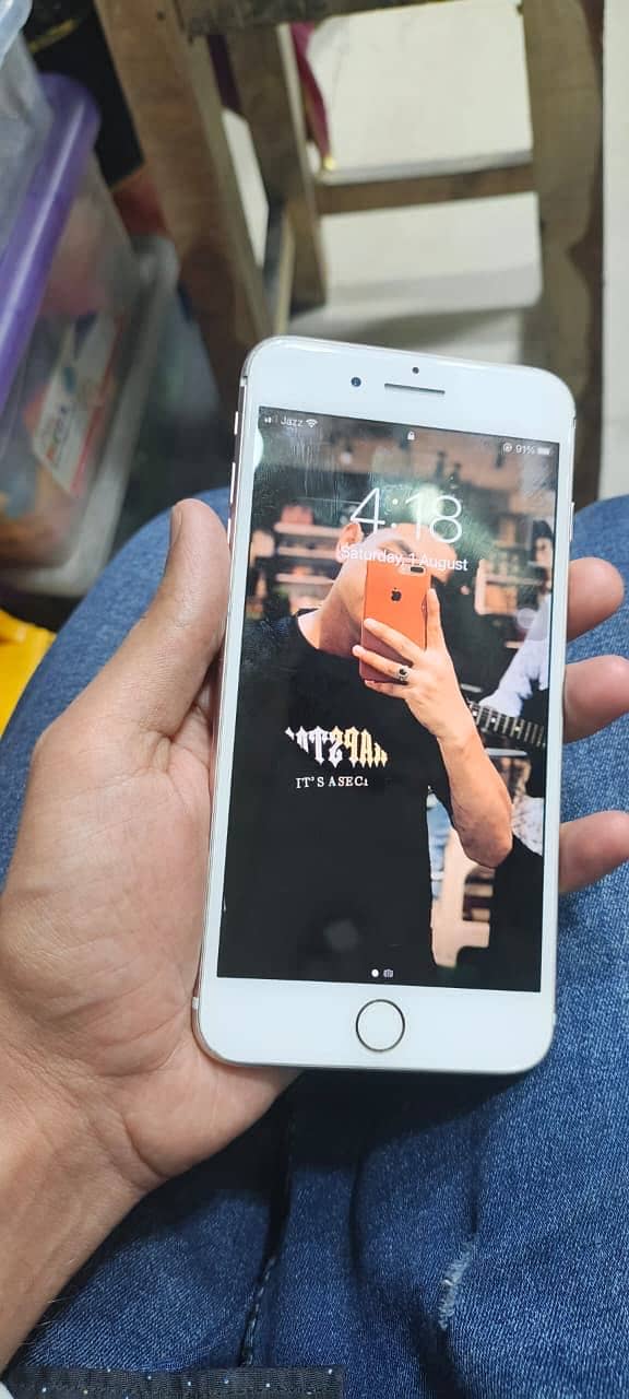 Apple iPhone 7 Plus 3