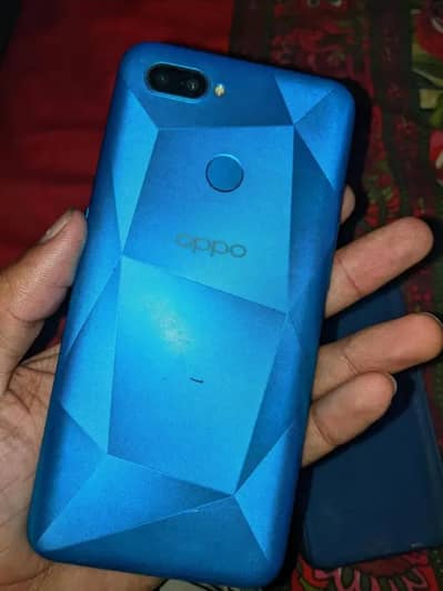 OPPO A12