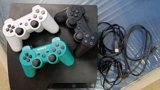 PS3 Slim 320GB Jail broken-33 games installed (PS3+Retro)