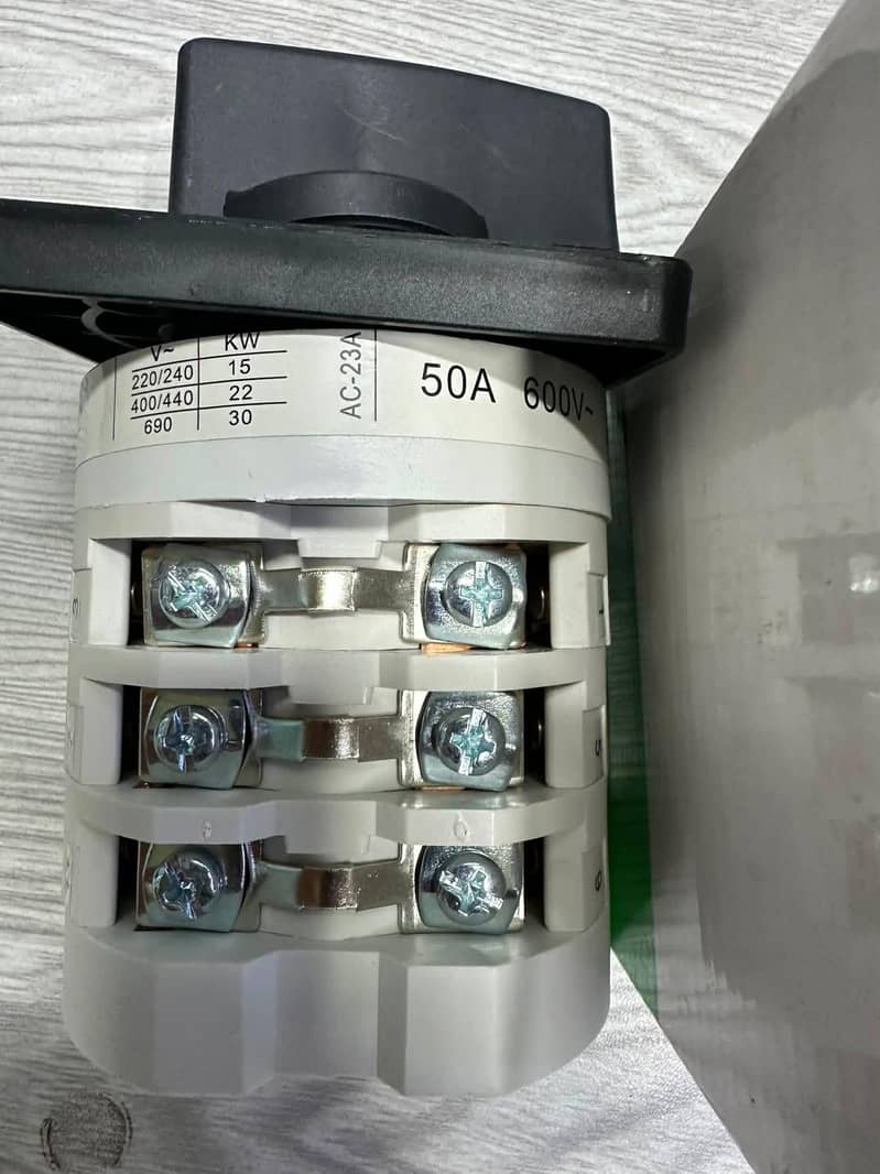 Change Over switch 50A-3Pole 1