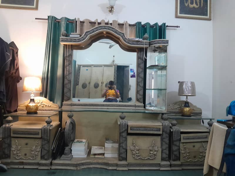 dressing table and side table 1