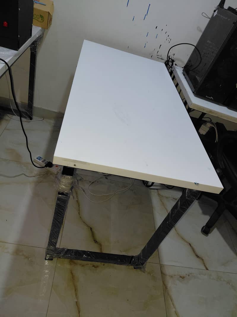Fixture Mobel Study/ office table / workstation 0