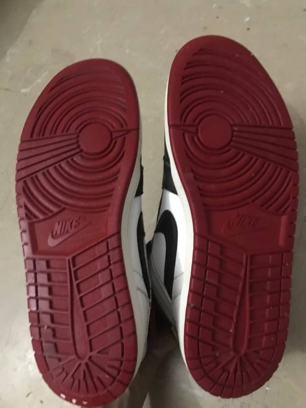 Sneakers 4