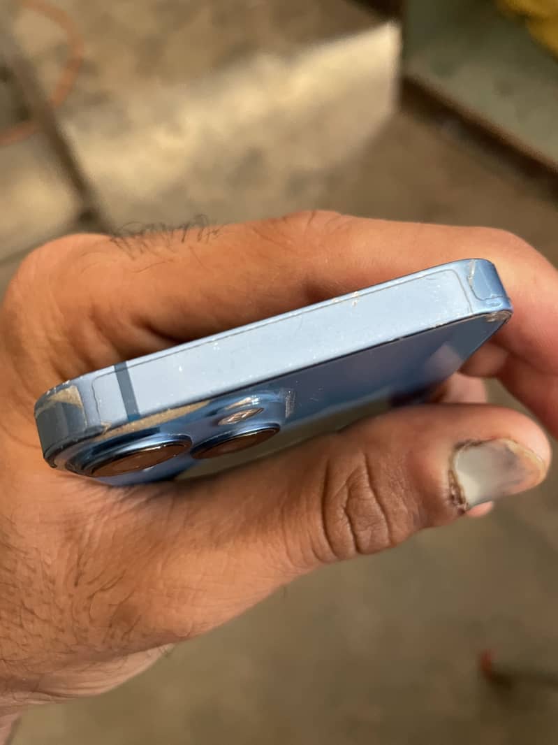 Apple iPhone 13 mini 3