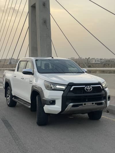 Toyota Hilux Revo V 2019